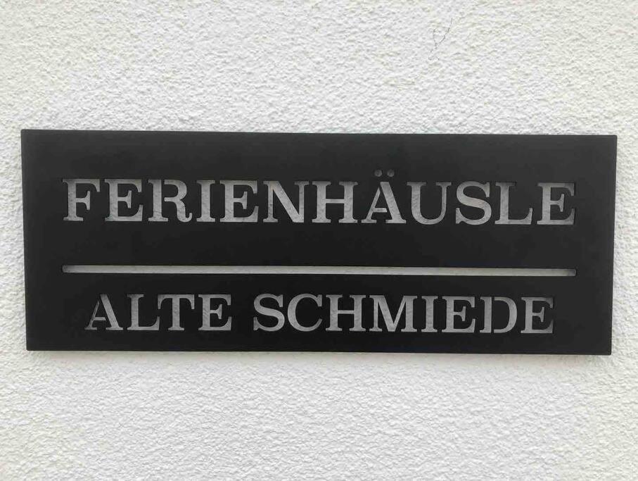 バーリンゲンKleines Haeuschen Zum Wohlfuehlenアパートメント エクステリア 写真